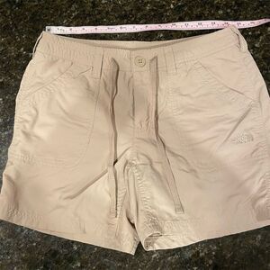The North Face Women's Beige Hiking Shorts Size 8 Activewear, Hiking Standard